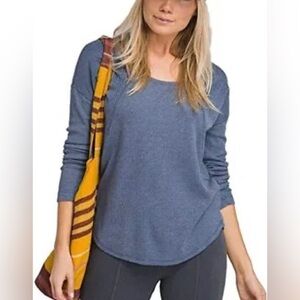 Prana Remi blue Waffle Pullover size Large.